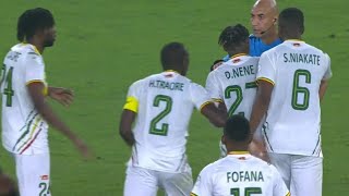 Mali Team Captain Hamari Traoré fight Referee vs Ivory Coast vs Mali for Oumar Diakité winning goal [upl. by Nnod]