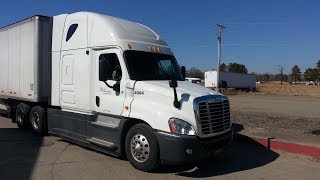 2013 Freightliner Cascadia [upl. by Ivan]