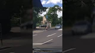 Kind wird vom Auto auf Fahrrad erfasst Unfall shorts Dashcam DashcamPhanto [upl. by Wooster]