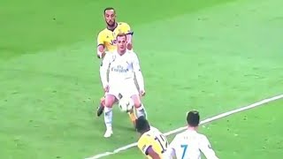 Lucas Vazquez action with Mehdi Benatia  Real Madrid 13 Juventus  11042018 [upl. by Yltsew]