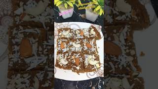 Besan barfi recipe 😋cooking youtubeshorts viralvideo shaifali maheshwari 👌👍💕 [upl. by Mudenihc]