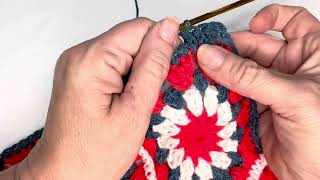 Crochet funda para almohadones con granny square [upl. by Retlaw101]