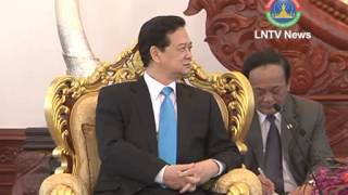 Lao News on LNTVThe leaders arrive in Vientiane for summits 12032013 [upl. by Erminie]