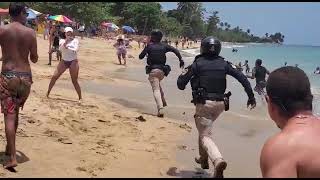 Dominicanos entrando a Puerto Rico en Yola [upl. by Stout]