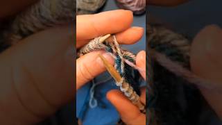 how to carry yarn up the side knitting in the round [upl. by Saphra129]