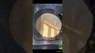 Har gharki bari bahu 🤐🤔 recipe parathalovers food paratha cooking yummyparatha shots [upl. by Nehttam]