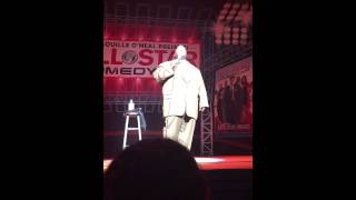 Lavell Crawford goes in on a Heckler at Allstar Comedy Jam in Minneapolis 9515 [upl. by Nagiam]