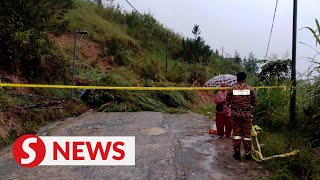 Rescue agencies on standby in Ranau as bad weather triggers mudflow landslips [upl. by Lynnette203]