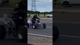 Fast quad 18 mile Melbourne raceway wait for the bike in the other lane [upl. by Ailices500]