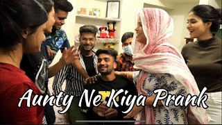 Prank me aunty ko shamil kar liya 😰 [upl. by Saile75]