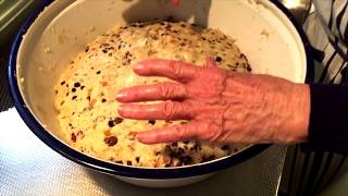 Stollen backen mit Gisela [upl. by Galina]