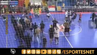 Cenas lamentáveis no futsal paulista  27042024 [upl. by Aicilaf]