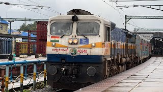 16527 Yesvantpur  Kannur Express Entering Shoranur Junction Railway Station  Indian Railways [upl. by Ymmaj]