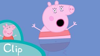 Sun Sea and Snow ☀️  Peppa Pig Official Clip [upl. by Annaihs75]