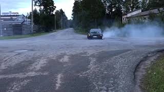 BMW E39 528i Burnout [upl. by Eng912]