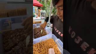 NYOBAIN KOJEK DI CFD BEKASI kulinerbekasi streetfood ideusaha [upl. by Nahtannoj]