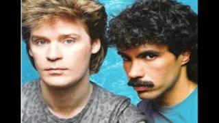 DARYL HALL AND JOHN OATES  Maneater Remix [upl. by Alic]