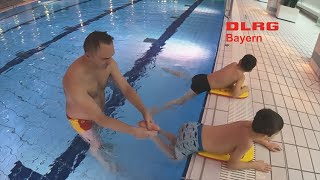 Schwimmen lernen  Teil 2 Der Beinschlag [upl. by Menken]