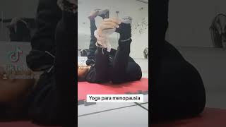 Yoga para la menopausia [upl. by Mirabella]