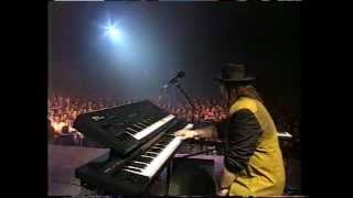 Toto  Live in Paris  Hold The Line  full extended version [upl. by Hafinah]