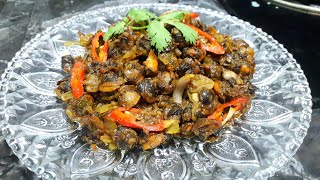 Cara Masak Kerang Sambal Tumis Cili Padi  Spicy Shells Recipe Cockles  RajieS Cooking Passion [upl. by Kimitri]