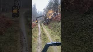 Grosse Abatteuse Ponsse dans un mur  Merci a A Triboulet touslemonde toutlemonde [upl. by Akcire]