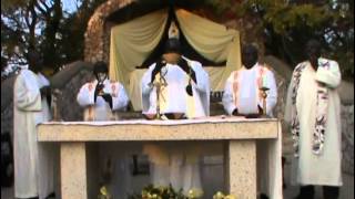 Zimbabwe Catholic Ndebele Songs  Siyakudumisa Baba [upl. by Ssilb143]