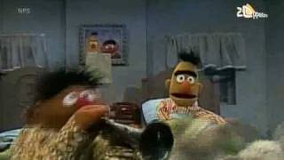 Bert amp Ernie  Dans mezelf in slaap [upl. by Grunberg]