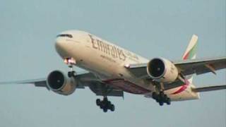 Emirates 777200LR Landing at Perth Airport [upl. by Norean40]