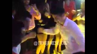 James Rodríguez bailando el Ras Tas Tas [upl. by Anaihr]