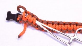 How to finish a Paracord Survival Bracelet [upl. by Sauncho]