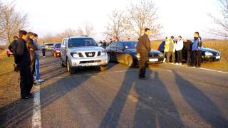 BMW 730d vs Nissan Pathfinder watch from 16th second [upl. by Jorey339]