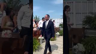 Este papá hizo algo inesperado en la boda de su hija 👏 [upl. by Asusej]