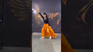 Kamsin Kali 🌹🌹kamsinkali rdance rrgirls shorts youtubeshorts tonnykakkar nehakakkar [upl. by Reinhart]