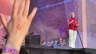 Robbie Williams  Dont Look Back In Anger Oasis Cover  BST Hyde Park 2024 [upl. by Ahter]