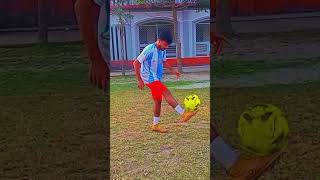 Ball control ⚽🇧🇩 bdsports footballstunt footballskills skills footballskils footballtricks [upl. by Yelnoc]