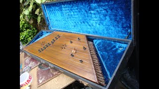 Vintage Old Zither Autoharp amp Case for Restoration Spare To Repair See Video [upl. by Barncard]