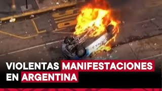 Argentina continúan protestas frente al Congreso por la Ley Bases que trata el Senado [upl. by Corry703]