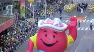 Macys Thanksgiving Day Parade 2011  New York [upl. by Htabazile]