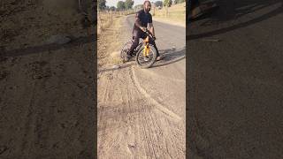 Lamborghini cycle😂 cycle stunt Rider bill cycle billi kaise mare cycle bill [upl. by Eirrek685]