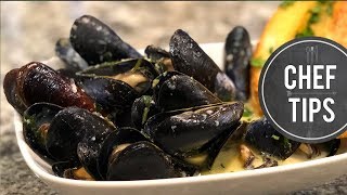 Classic French Mussels Recipe  Moules Marinière with White Wine amp Garlic Butter Sauce [upl. by Nileuqcaj142]