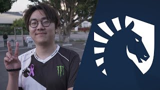 Olleh tells Travis about his complicated relationship with Doublelift dating life the meta more [upl. by Ireg]