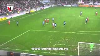 FC Utrecht 64 Ajax  BunnikSide Sfeer  En Wie Niet Springt  Supporter Op Veld  2011 [upl. by Hoffert]