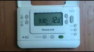 Honeywell CM707 Digital Programmable Room Thermostat user demonstration from AdvantageSW [upl. by Fayth556]