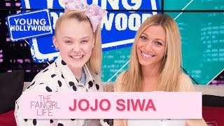 JoJo Siwa Reveals Her Favorite Things amp Fangirls Over Zendaya [upl. by Eixela]