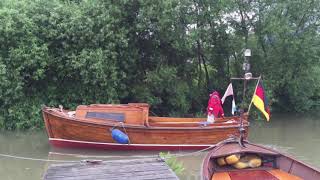 Hatecke Tuckerboot auf der Elbe [upl. by Kcirdla]