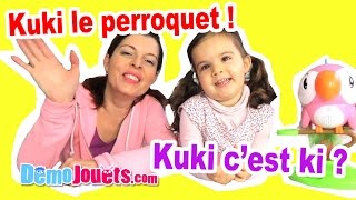 JOUET Kuki le perroquet répète tout ce que dit Amantine   Démo Jouets [upl. by Mirth]