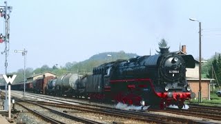 44 10932 mit Güterzug in Pößneck  Reichsbahn Plandampf  06051992 [upl. by Alvan591]