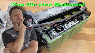 LithiumIonenAkkumulator als Starterbatterie im BMW Noch ist es ein seltener Anblick [upl. by Gaynor542]