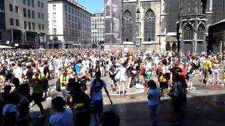 Flashmob Wasserschlacht  Stephansplatz Wien 1172010 [upl. by Lana]